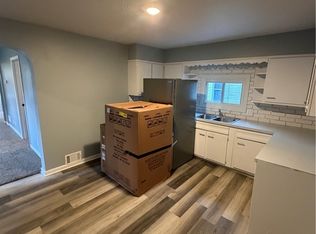 650 Kling St, Akron, OH 44311