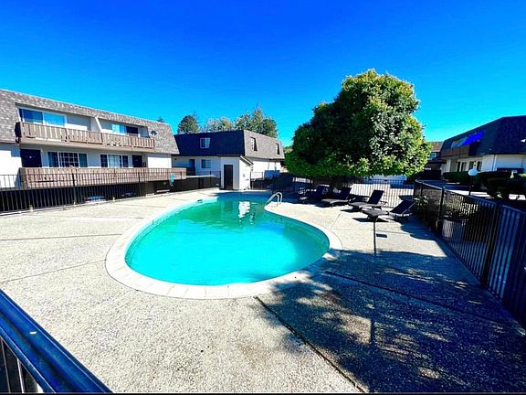 3rd image of 1287 Ayala Dr