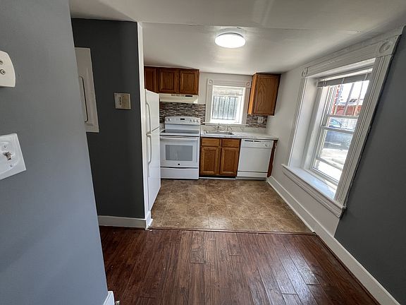 3rd image of 1726 Saint Paul St #17332266