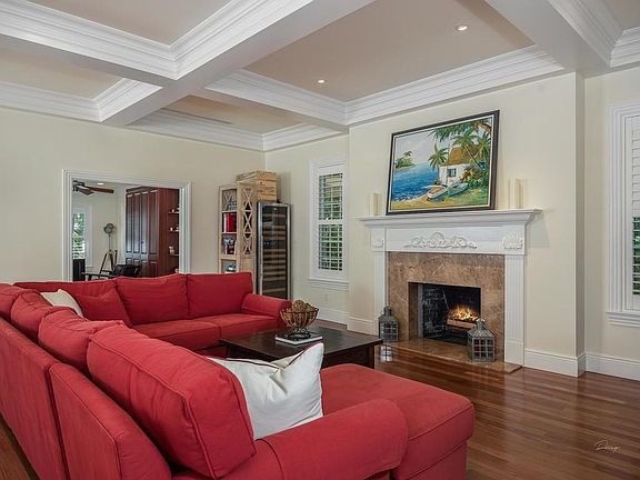 4th image of 1820 Ocean Way