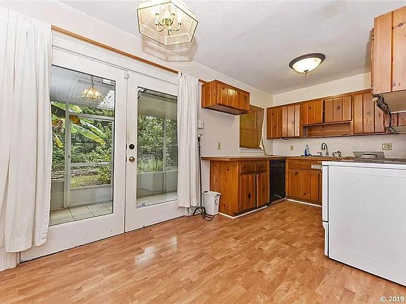 4th image of 1245 NE 18th Ave