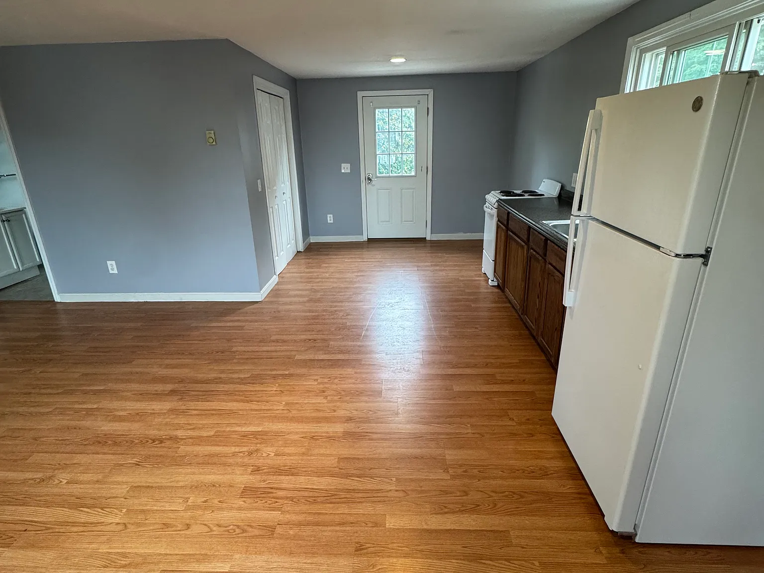 1 bed, 850 sqft, $1,650 — Photo 2