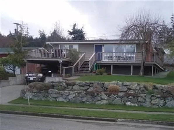 3419 W 2nd St, Anacortes, WA 98221