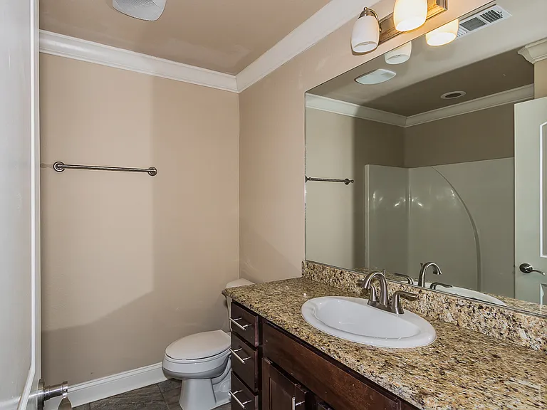 136 Chambery Dr — Photo 14