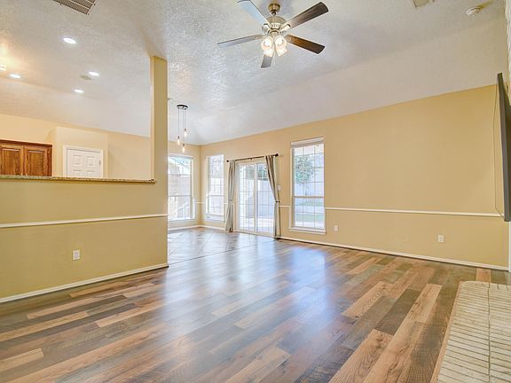 5th image of 8316 Calle Soquelle NE