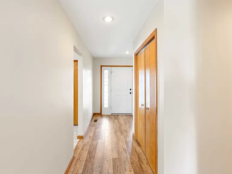 3442 Berkdale Dr — Photo 11