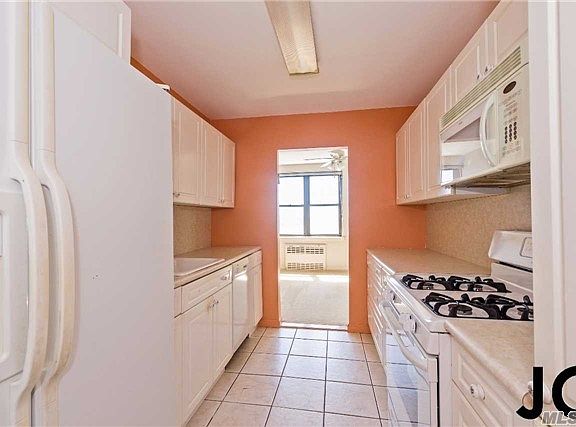 2nd image of 333 E Broadway APT 3H
