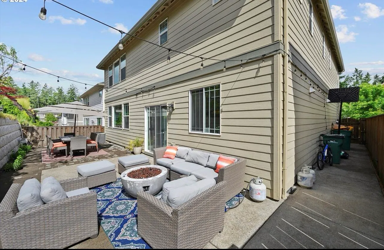 4 bed, 3140 sqft, $3,500 — Photo 3