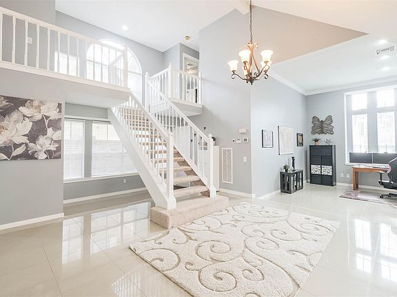 2nd image of 16042 Juniper Grove Dr