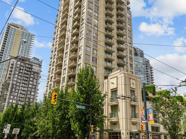 1225 Richards St #904, Vancouver, BC V6B 1E6