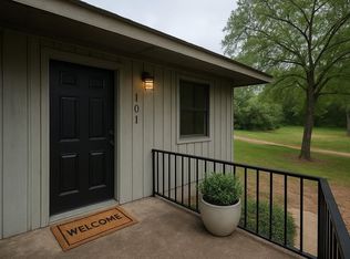 200 River Oaks Dr #101, Hot Springs National Park, AR 71913