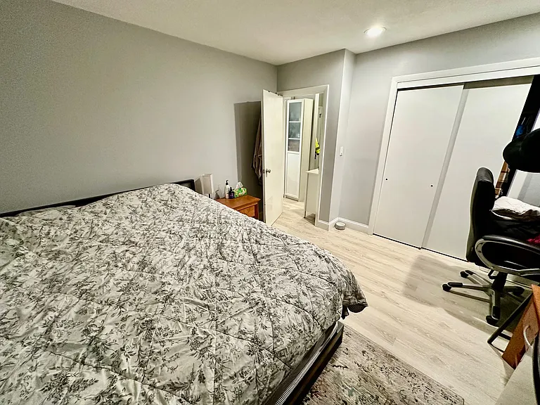 15 Westgate Rd #3 — Photo 16