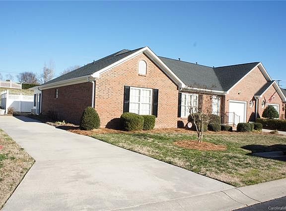 2nd image of 574 Queen Brogan Ct