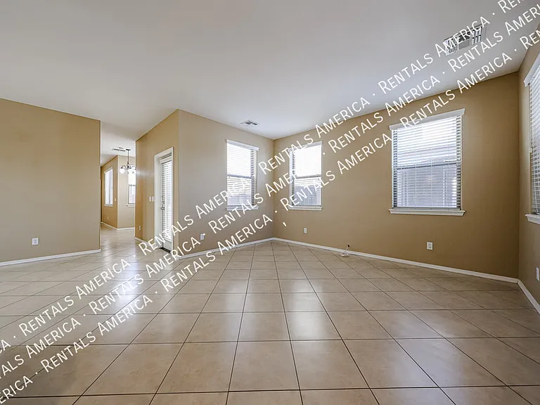 8969 W State Ave — Photo 18