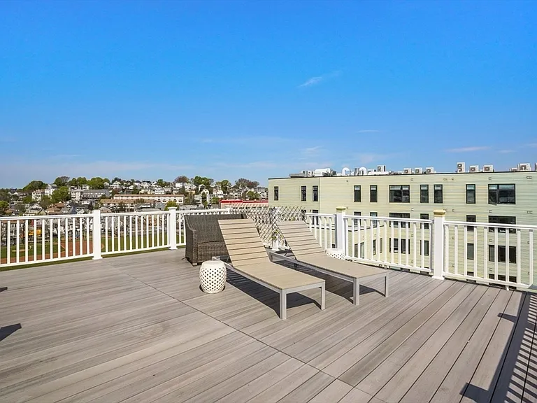 10 Ocean Ave #414 — Photo 19