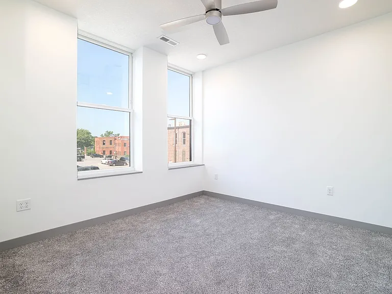 222 Bush St #205 — Photo 18