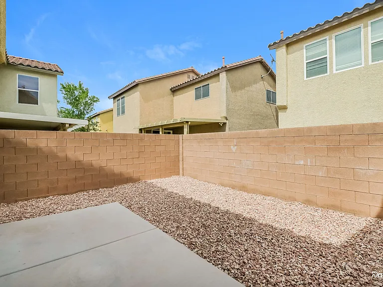 11556 Elcadore St — Photo 14