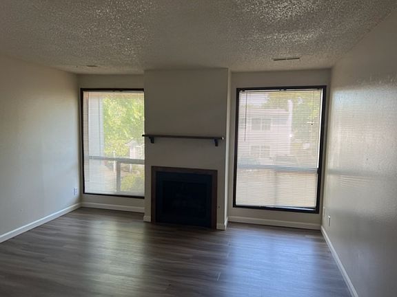 4th image of 838 Bennett Ave APT 6