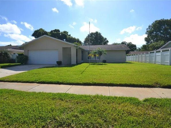 2357 White Oak Cir, Clearwater, FL 33763