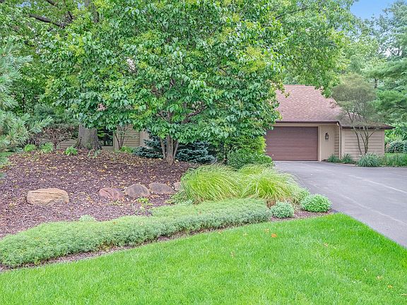 4th image of 1842 Cascade Farms Dr SE