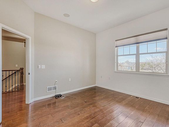 5th image of 2171 Park Ln