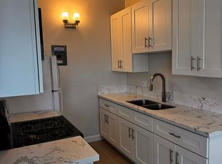 311 W Wilson St #8, Costa Mesa, CA 92627
