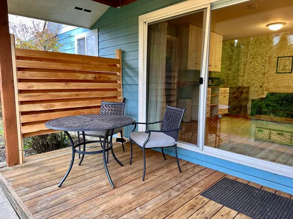 2315 SE Thompson St, Corvallis, OR 97333