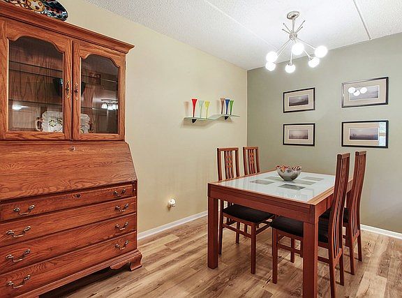 4th image of 444 Redondo Dr APT 202