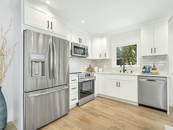 2nd image of 7514 20th Ave NE #C