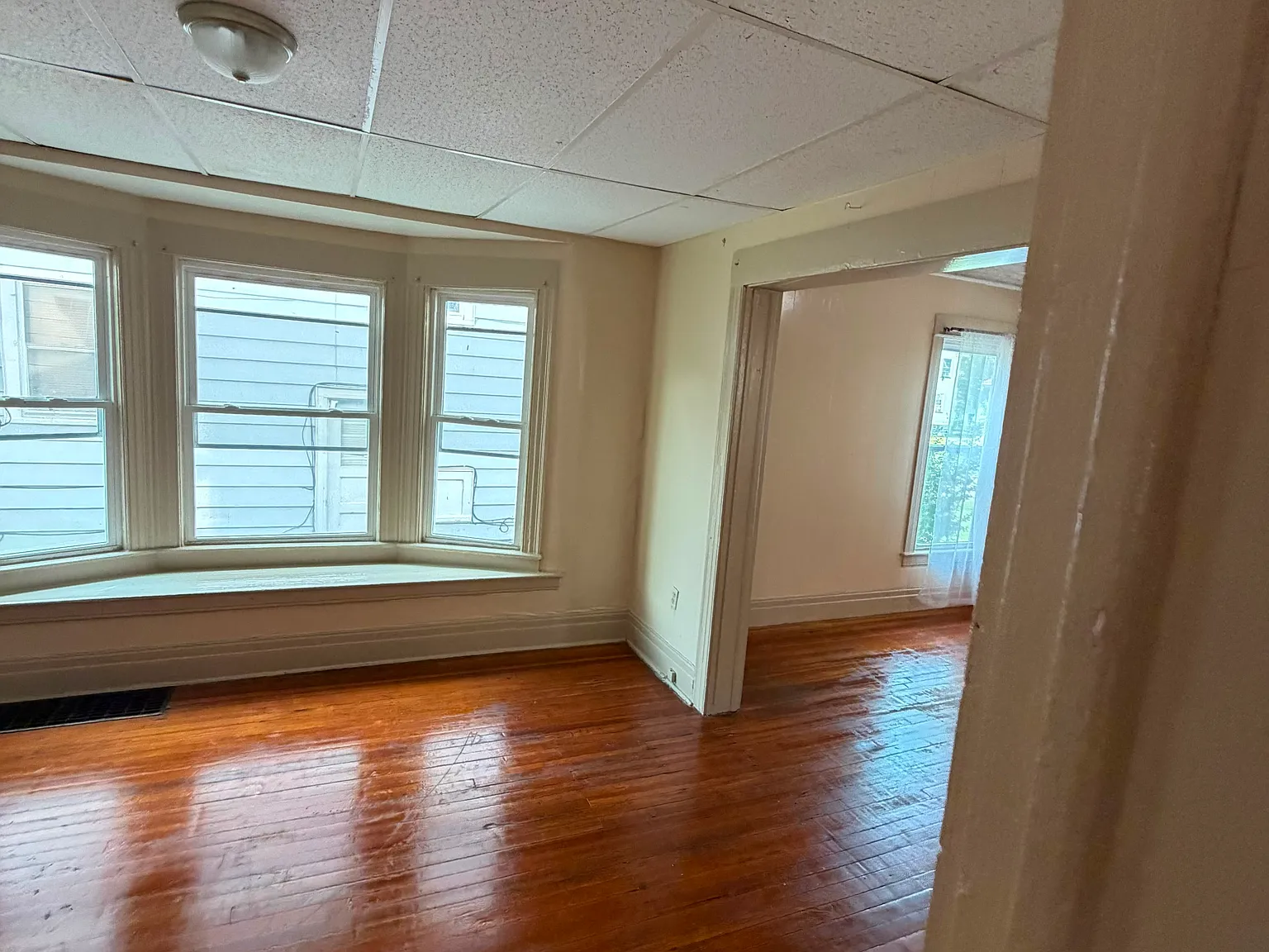 4 bed, 1756 sqft, $2,000 — Photo 2