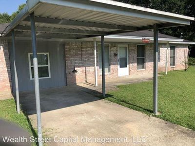 1395 S Gustan St, Sour Lake, TX, 77659