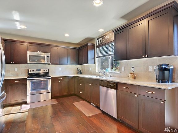 4th image of 20721 68th Ave E