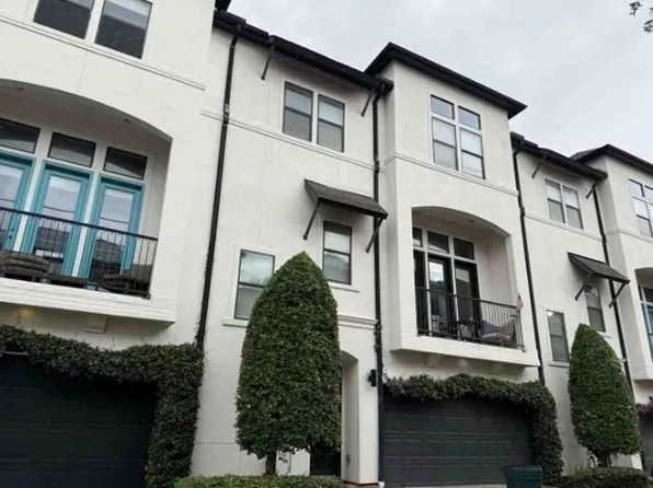 8824 Lakeshore Bend Dr, Houston, TX 77080