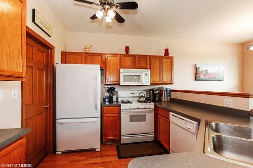 3rd image of 9216 Arquilla Dr