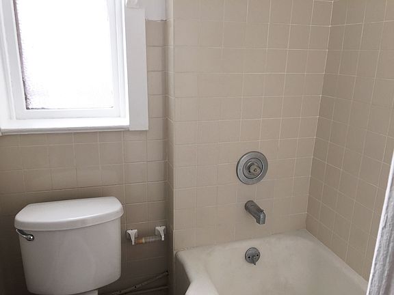shower tub bathroom