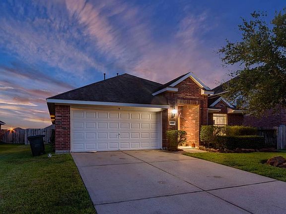 3rd image of 6523 Canyon Mist Ln