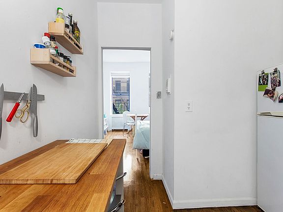 5th image of 210 W 80th St APT 4FE