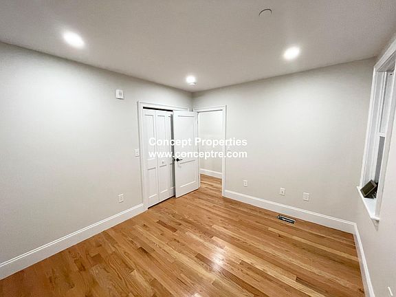 5th image of 79-81 White St #1
