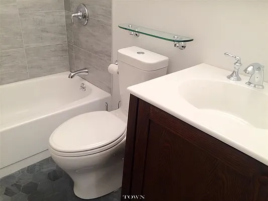 Rented by Town Residential | media 9