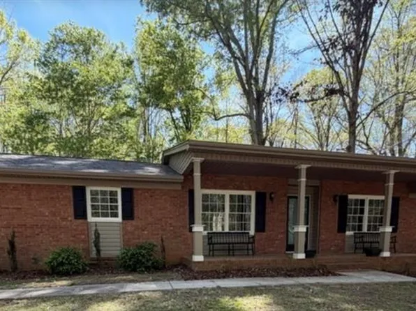 1553 W Harrison St, Reidsville, NC 27320