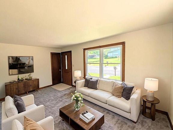3rd image of 214 Fairview STREET