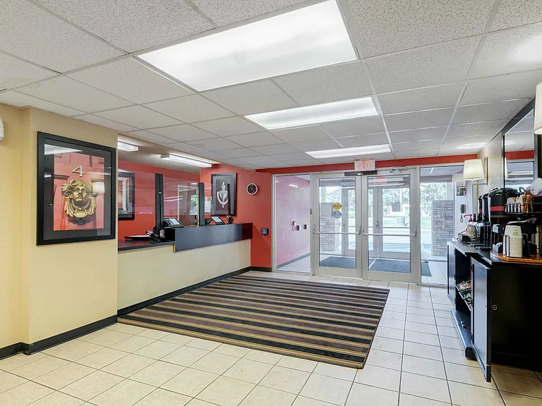 Lobby and Guest Check-in