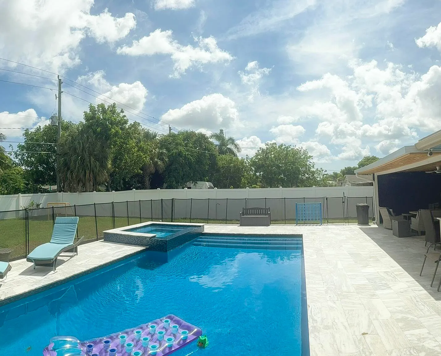 4 bed, 2.0 bath, 1788 sqft, $5,999 — Photo 2