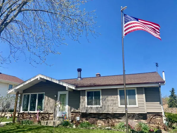 9330 West Arch AVENUE, Milwaukee, WI 53224