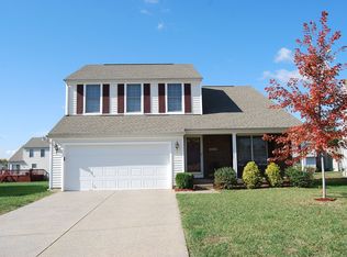 7819 Pear View Ln, Louisville, KY 40218