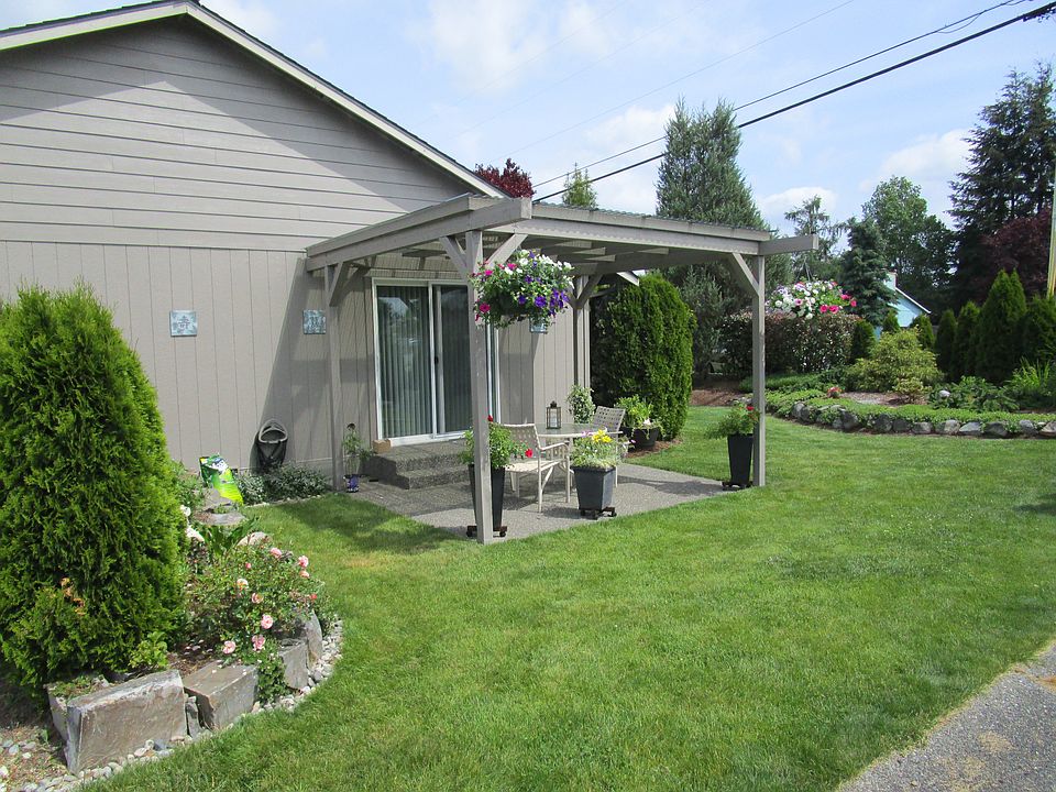 1st image of 6306 73rd Pl NE