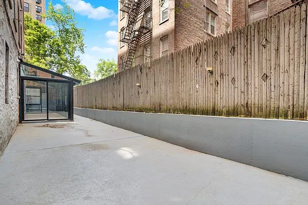 Rented by Douglas Elliman | media 6