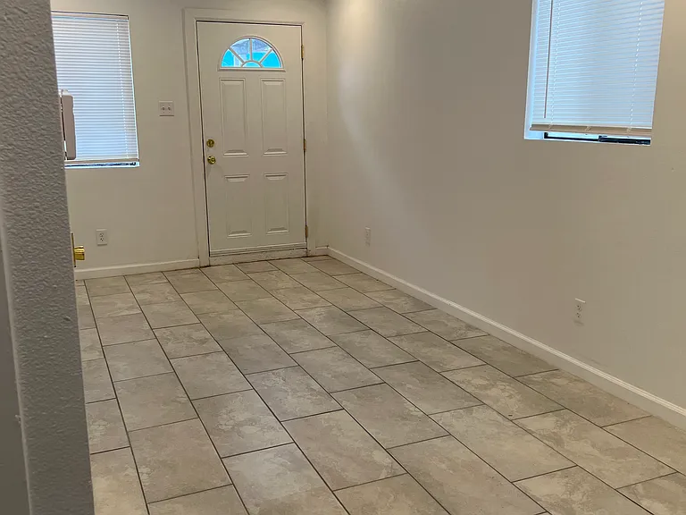 1111 Radford St #B — Photo 3