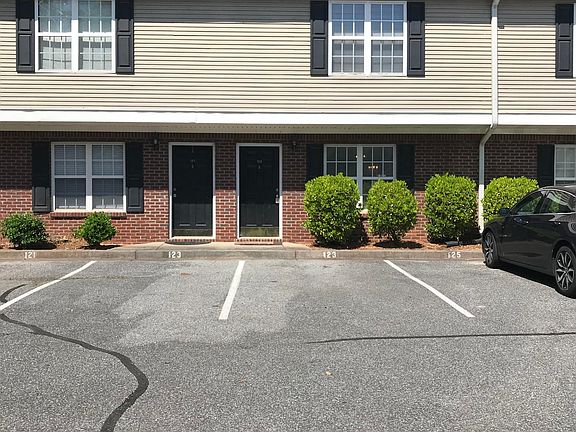 2nd image of 123 Point Place Dr