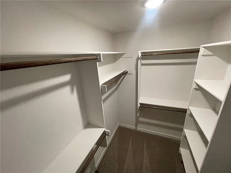591 Cresswell Dr — Photo 15
